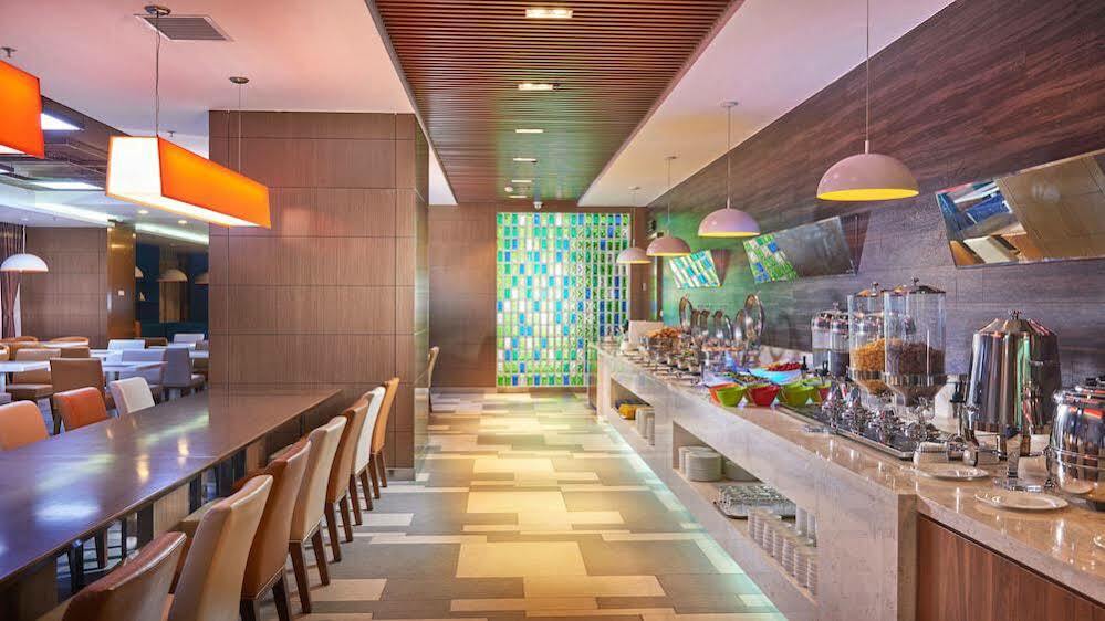 Holiday Inn Express Baoji City Centre By Ihg Esterno foto